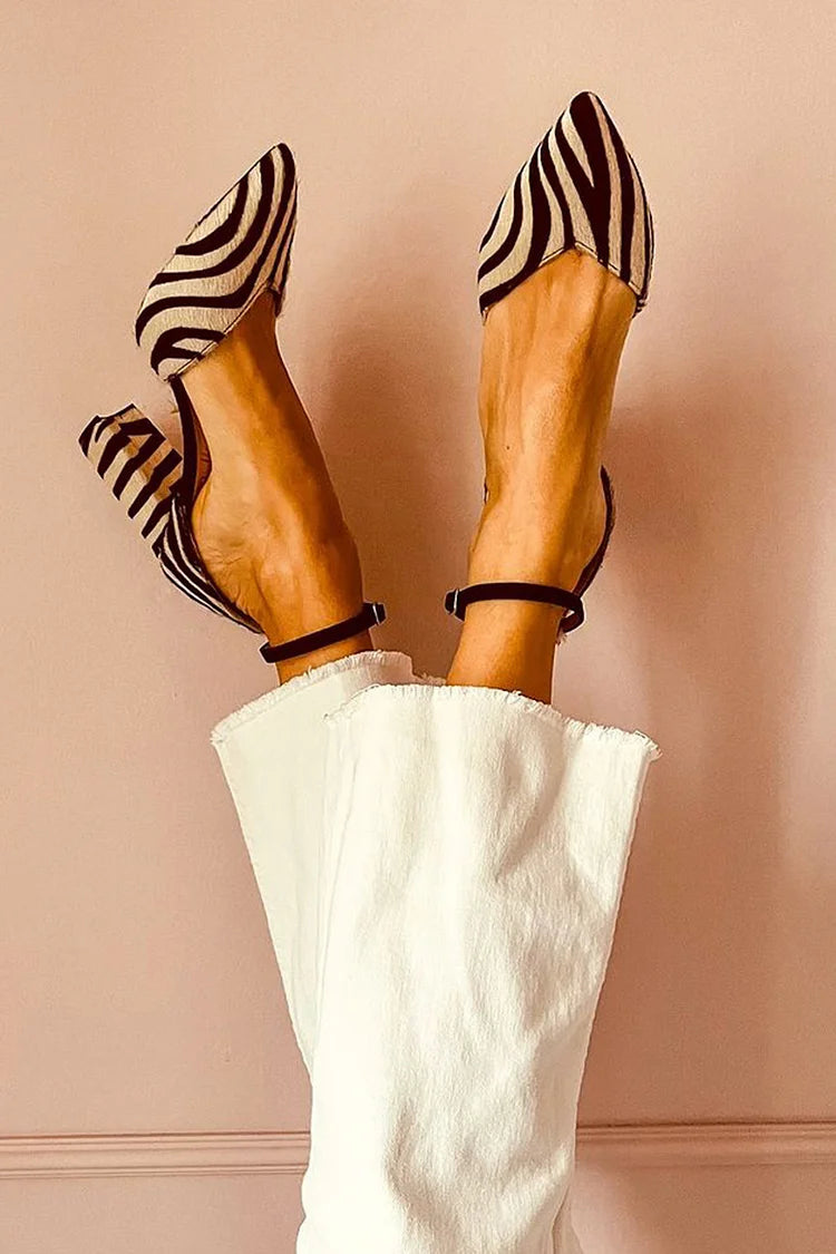 Alessia™ | Zebra-Print Pointed Pumps