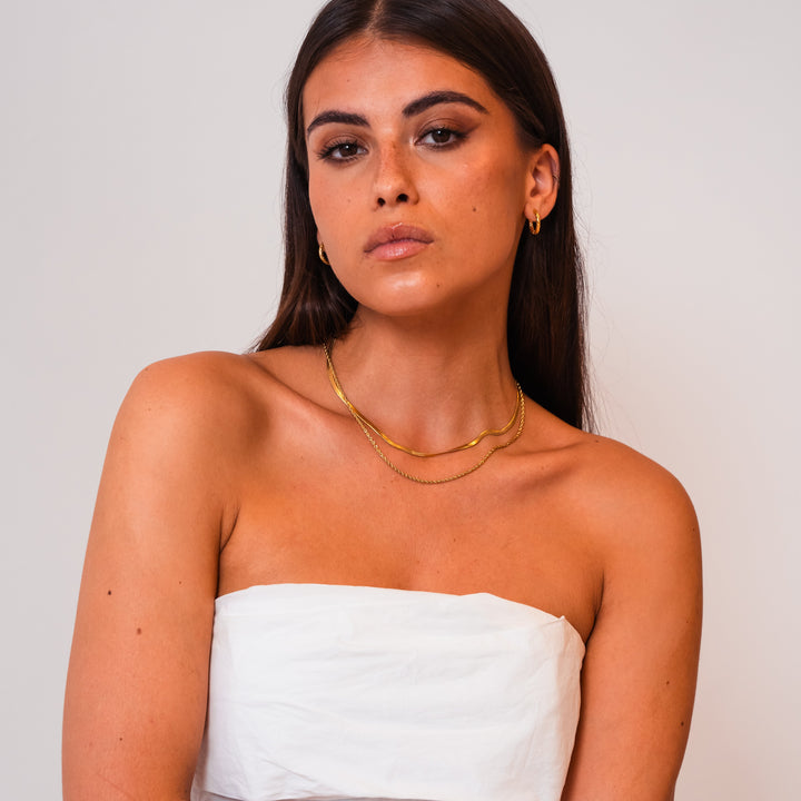 Lily Necklace