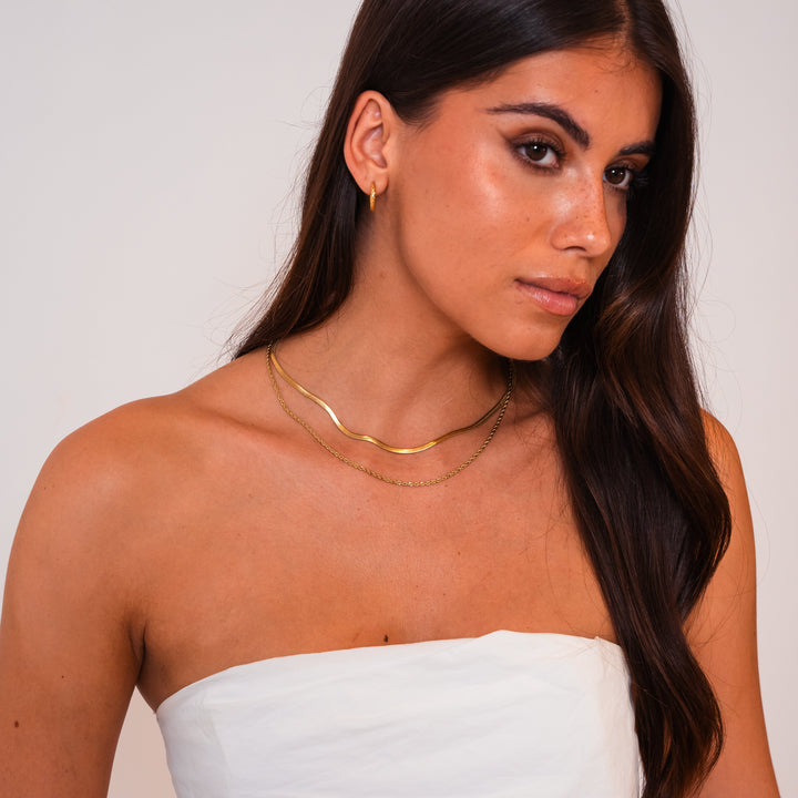 Lily Necklace