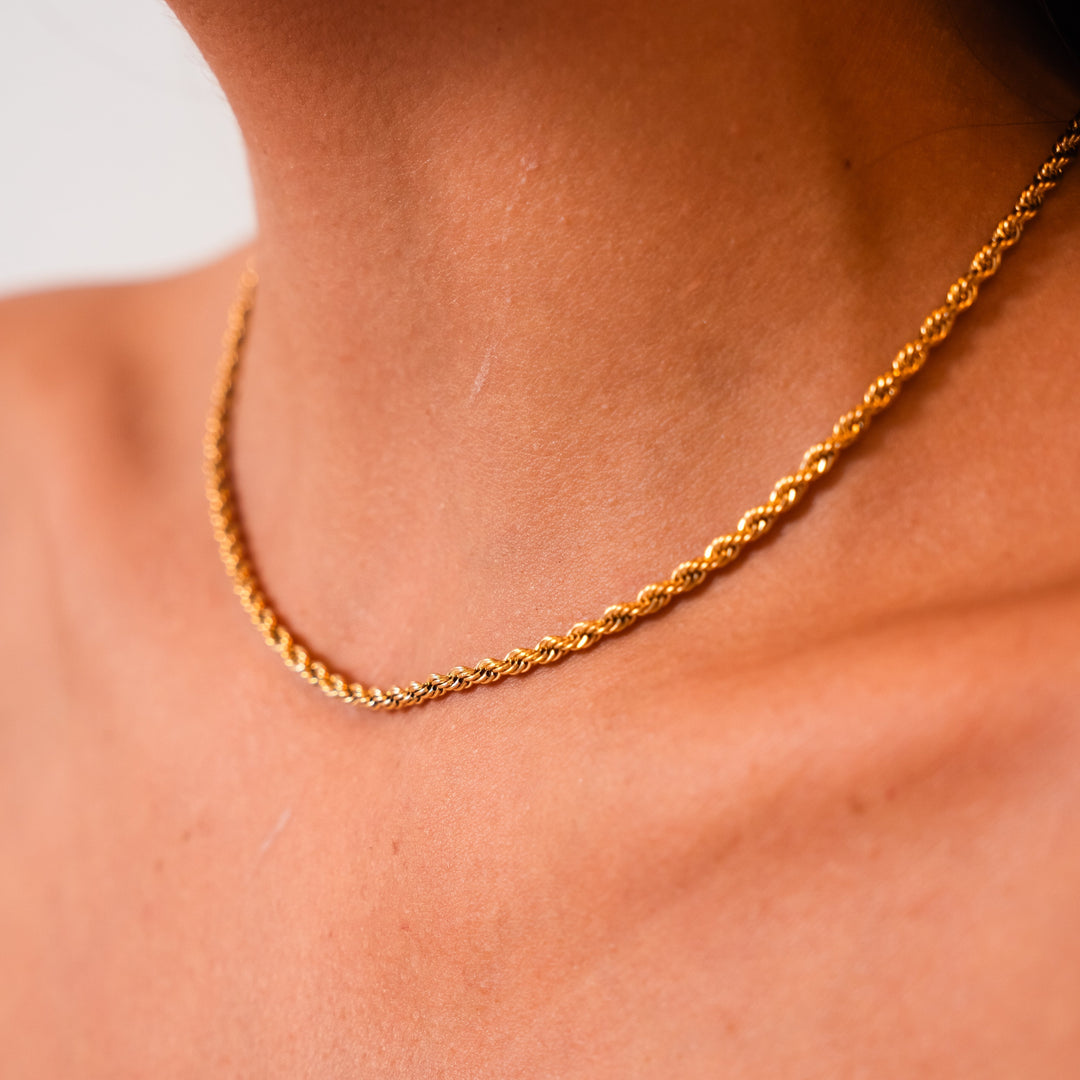 Calvi Necklace