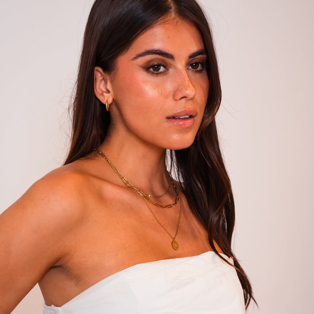 Geya Necklace