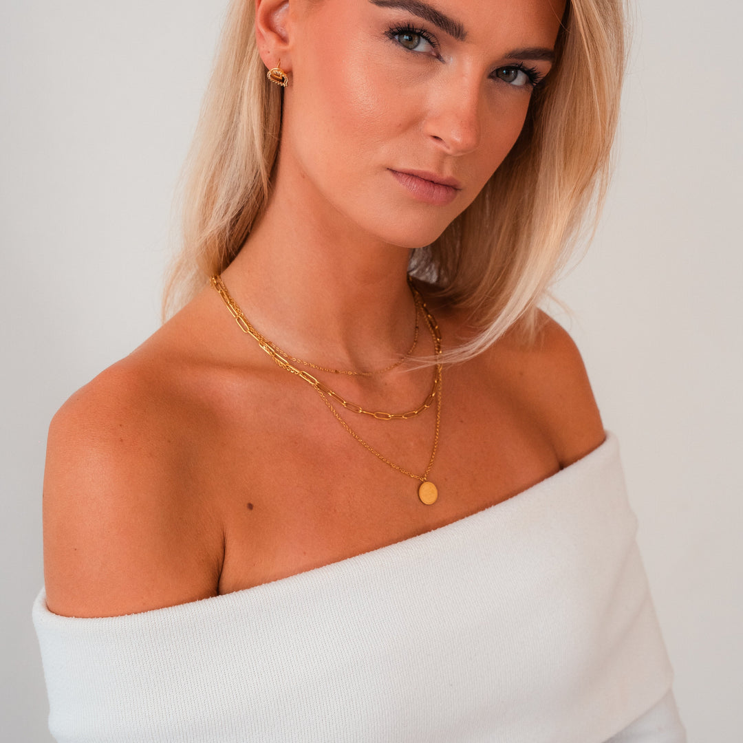 Geya Necklace